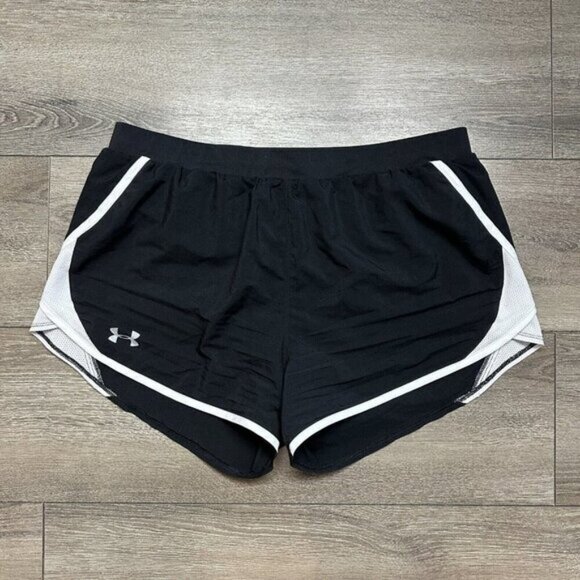 Under armour Shorts Size L Losse  Training Drawstring Lined Back White - Picture 1 of 5